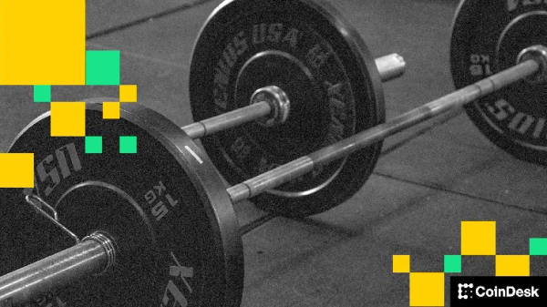 Memecoins outpace bitcoin, ether as 'barbell strategy' wins out Memecoins outpace bitcoin, ether as 'barbell strategy' wins out