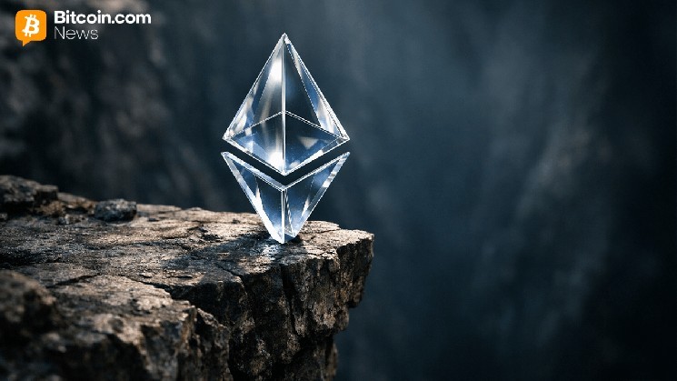 Ethereum Teeters Below $2,000 as Technical Signals Flash Mounting Pressure Ethereum Teeters Below $2,000 as Technical Signals Flash Mounting Pressure